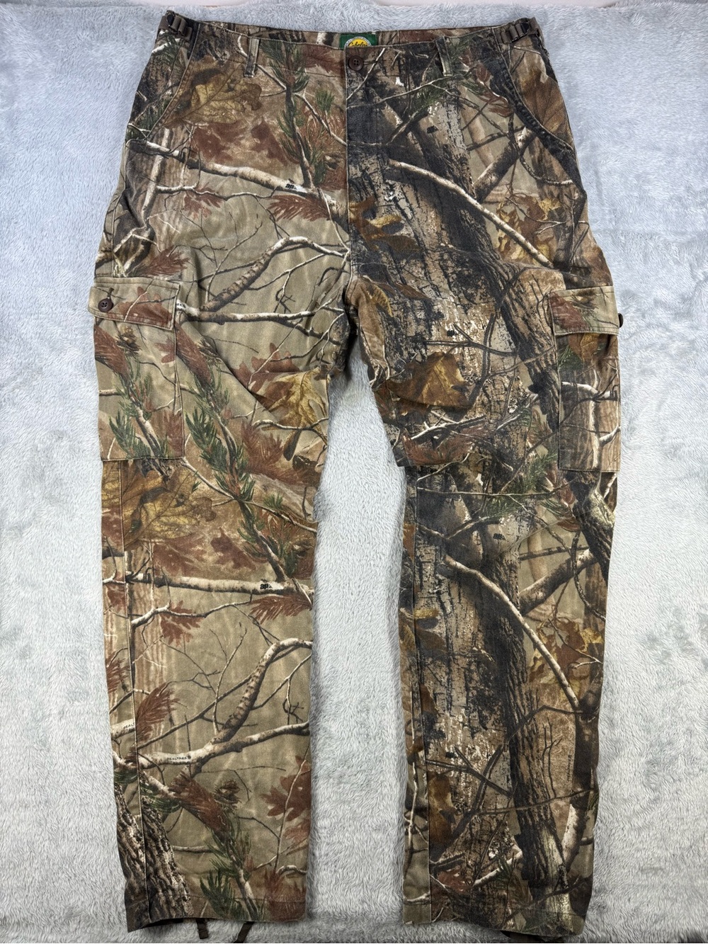 Cabela’s Realtree Camo Cargo Hunting Pants Men’s 40 Tall